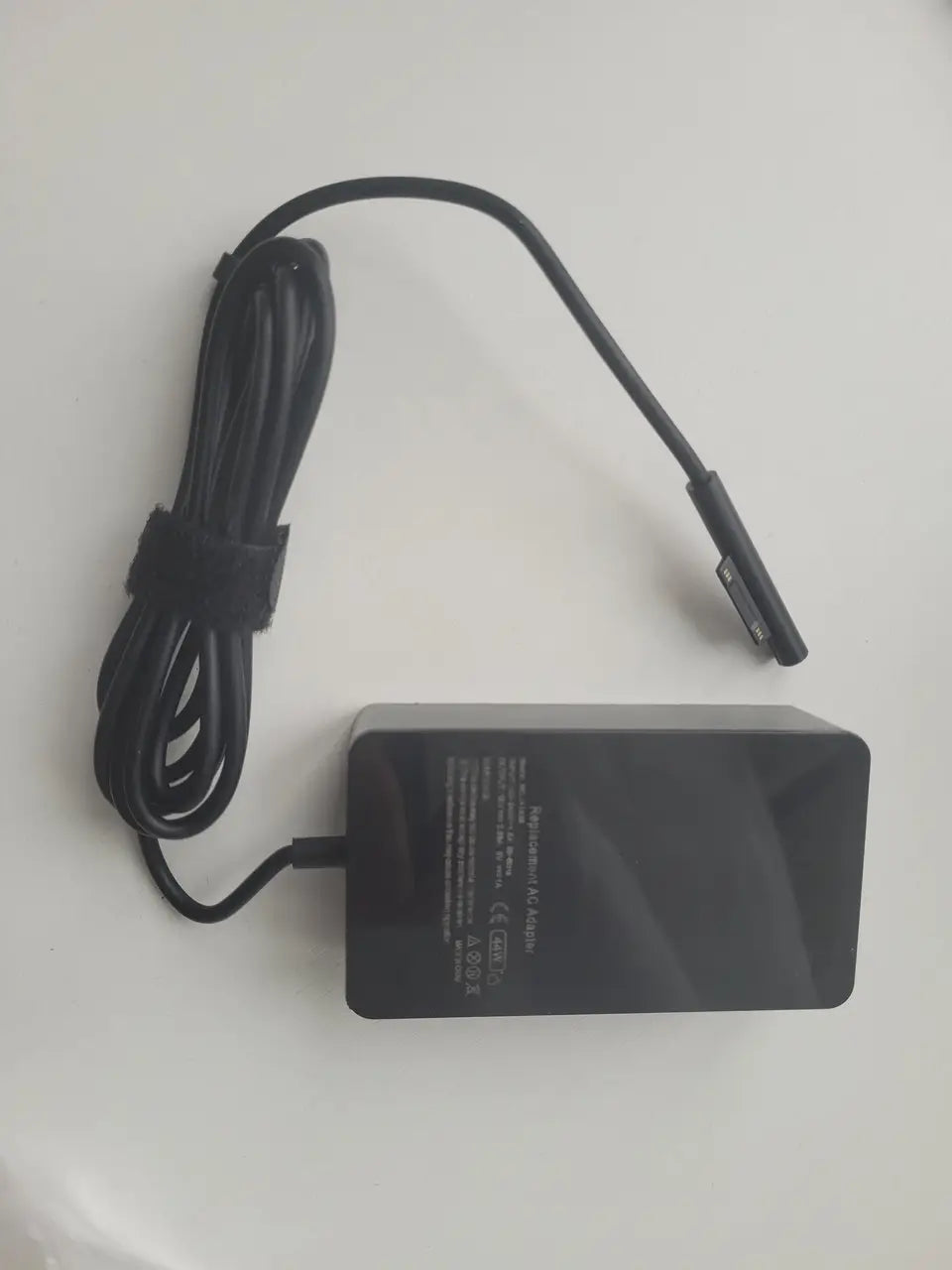 Сумісний зарядний пристрій Microsoft Surface PRO 3 44 5 6 7 8 Book Laptop Windows 15V 2,6A