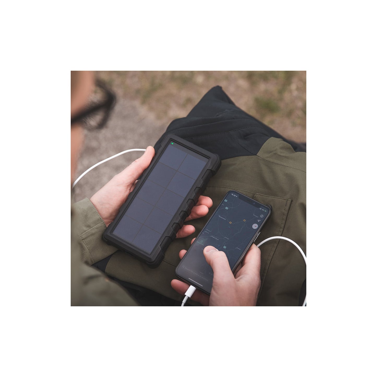 Батарея універсальна Sandberg 24000mAh, Outdoor, Solar panel:2W/400mA, flashlight, QC/3.0, USB-C, USB-A (420-38)