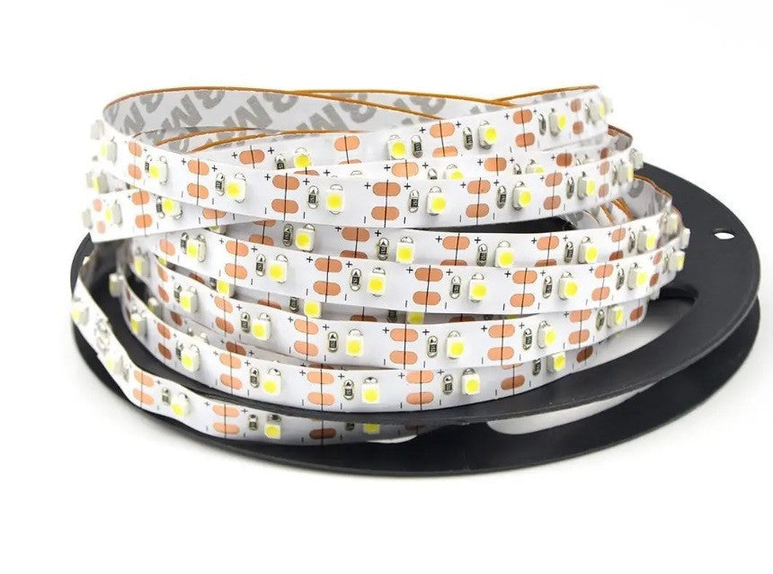 Світлодіодна 5V LED стрічка 100 см OEM 5-2835-120 нейтральна