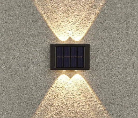 Садовий LED фонар на сонячній батареї