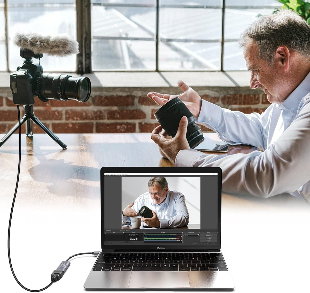 External HDMI - USB capture card for screen recording and streaming