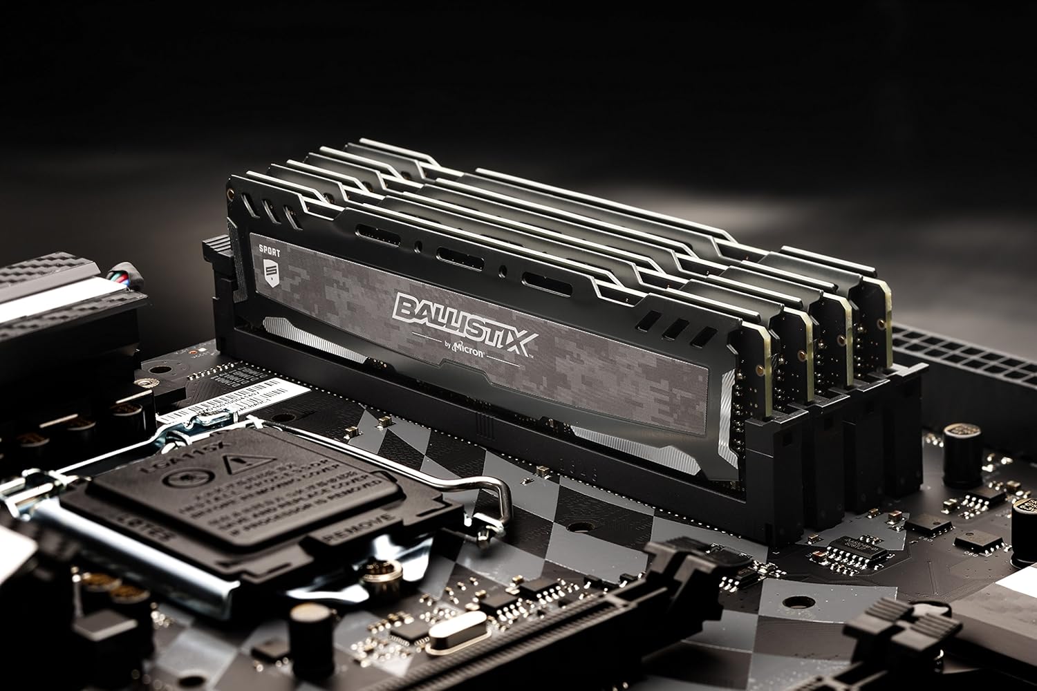 DIMM 16GB DDR4 2400MHz Crucial Ballistix BLS16G4D240FSB.16FAD